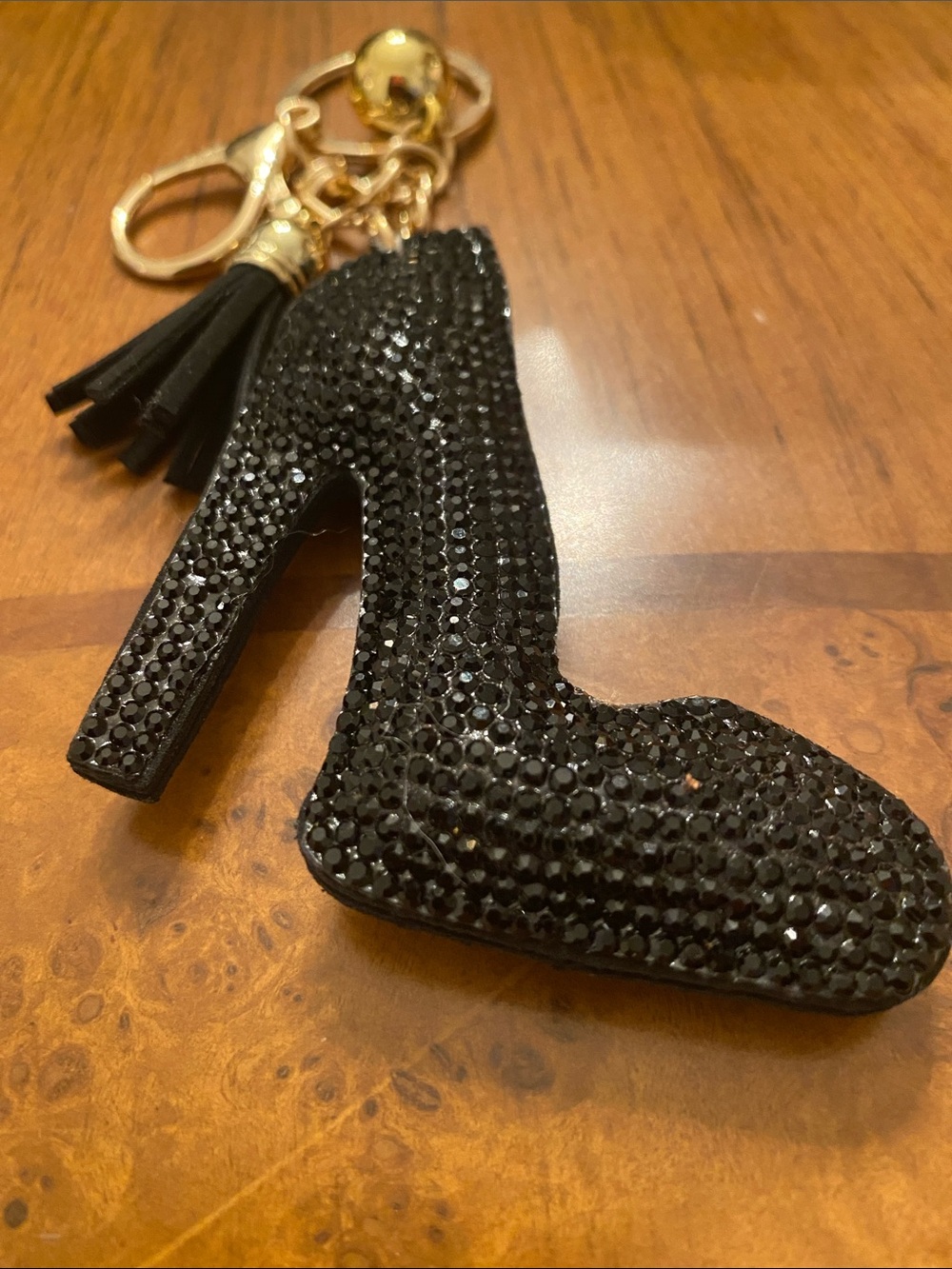 Black Crystal High Heel Tassel Keychain - Fashion Key & Card Accessory - Picture 2 of 4